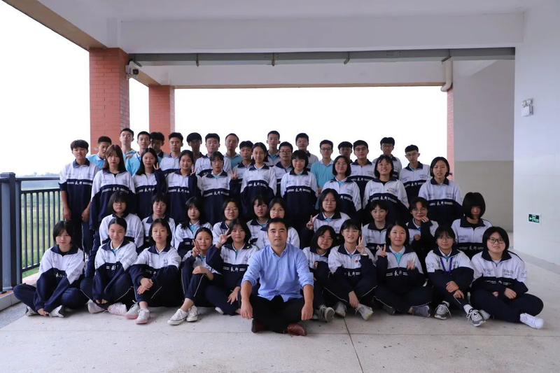 c3fcf98b0f6b9858f6ee6d8376ce1f4a.jpg