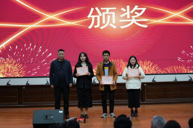 d408421e5979f35bc3964026c746edef.jpg