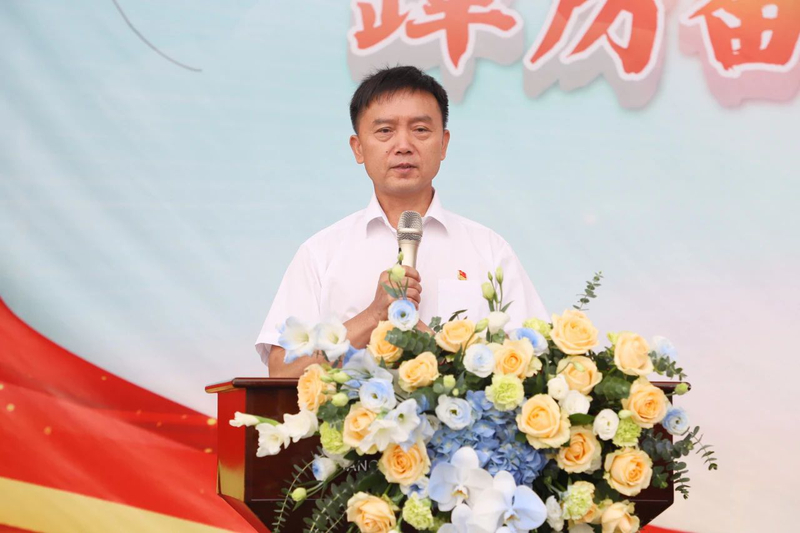 ff3bef6a037cc6bbba156edcddb980ce.jpg